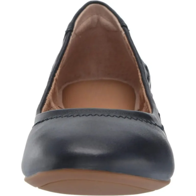 Essential Everyday Slip Ons For Women