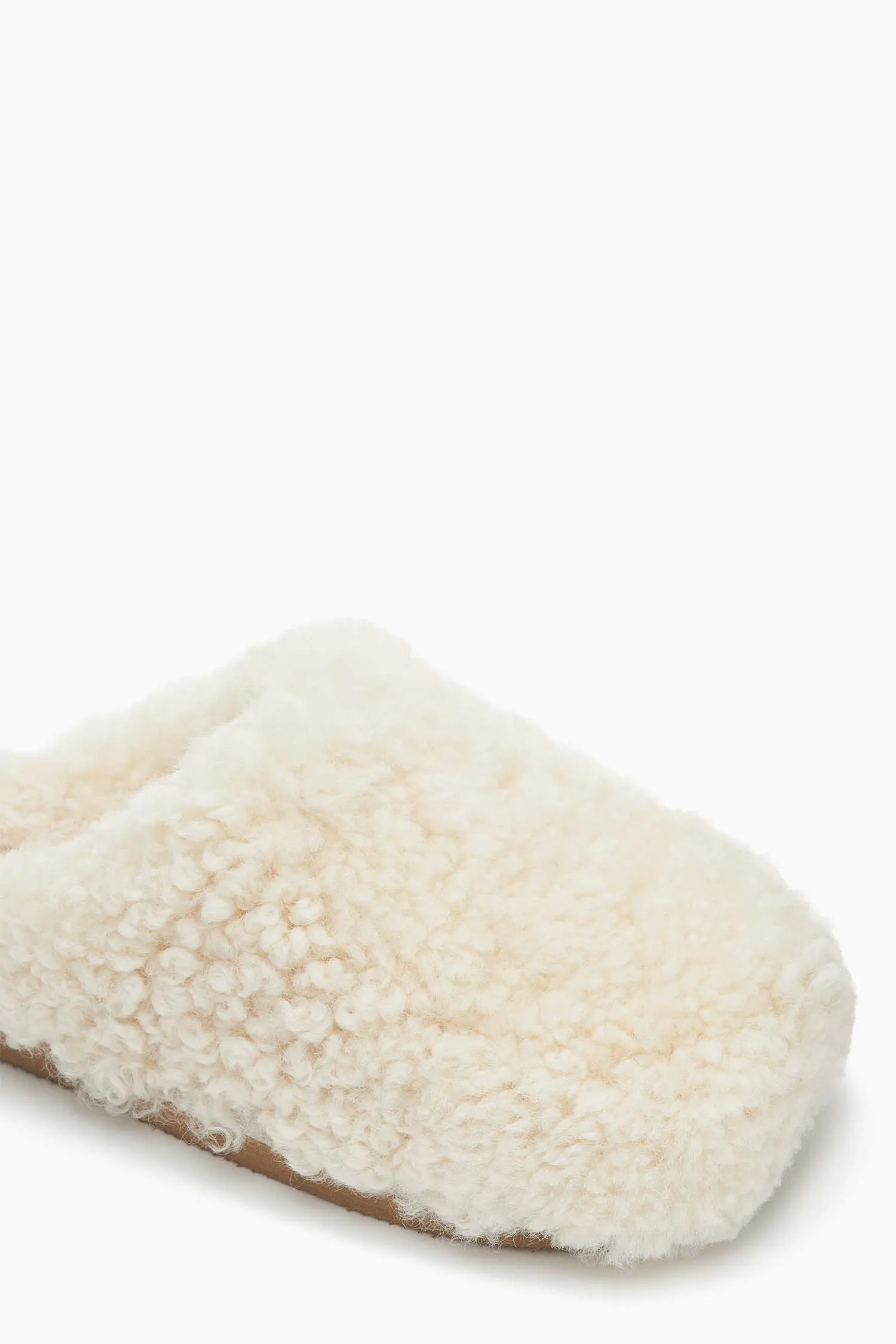 Jenny Slipper - Creme