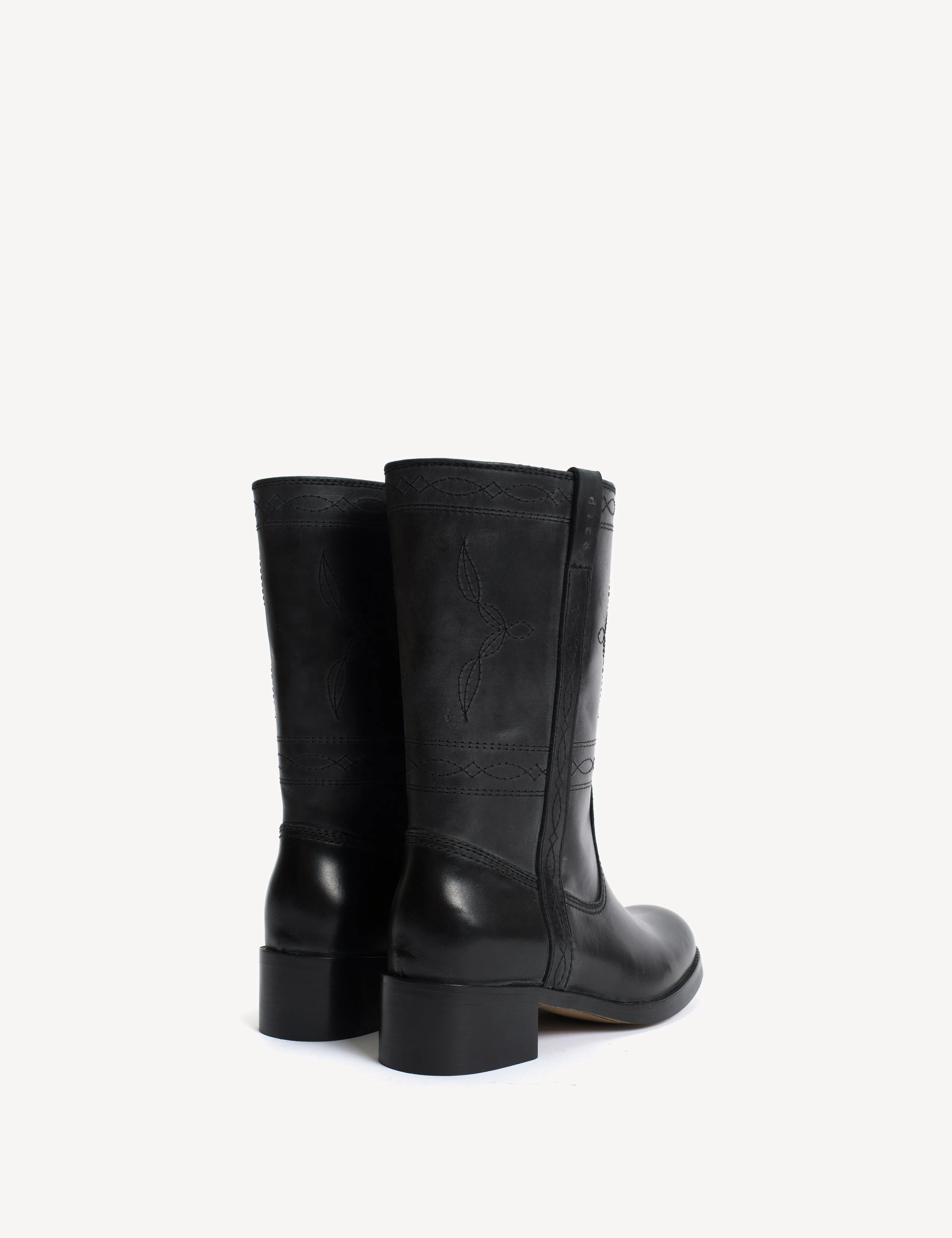 Julia Gaucho Boot With Western Stitchings In Black Escovado Leather