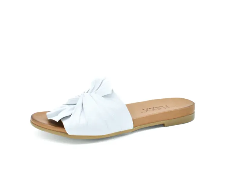 KNOTTY WHITE