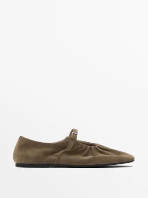 Split leather ballet flats with gathered detail
