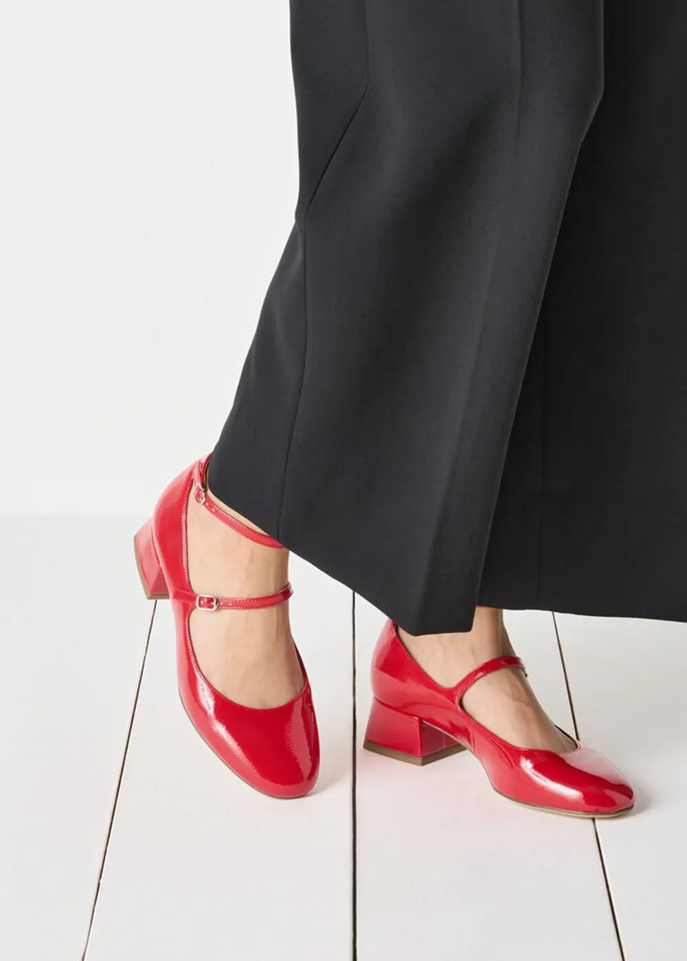 Tamaris Femke 60's Pumps Red