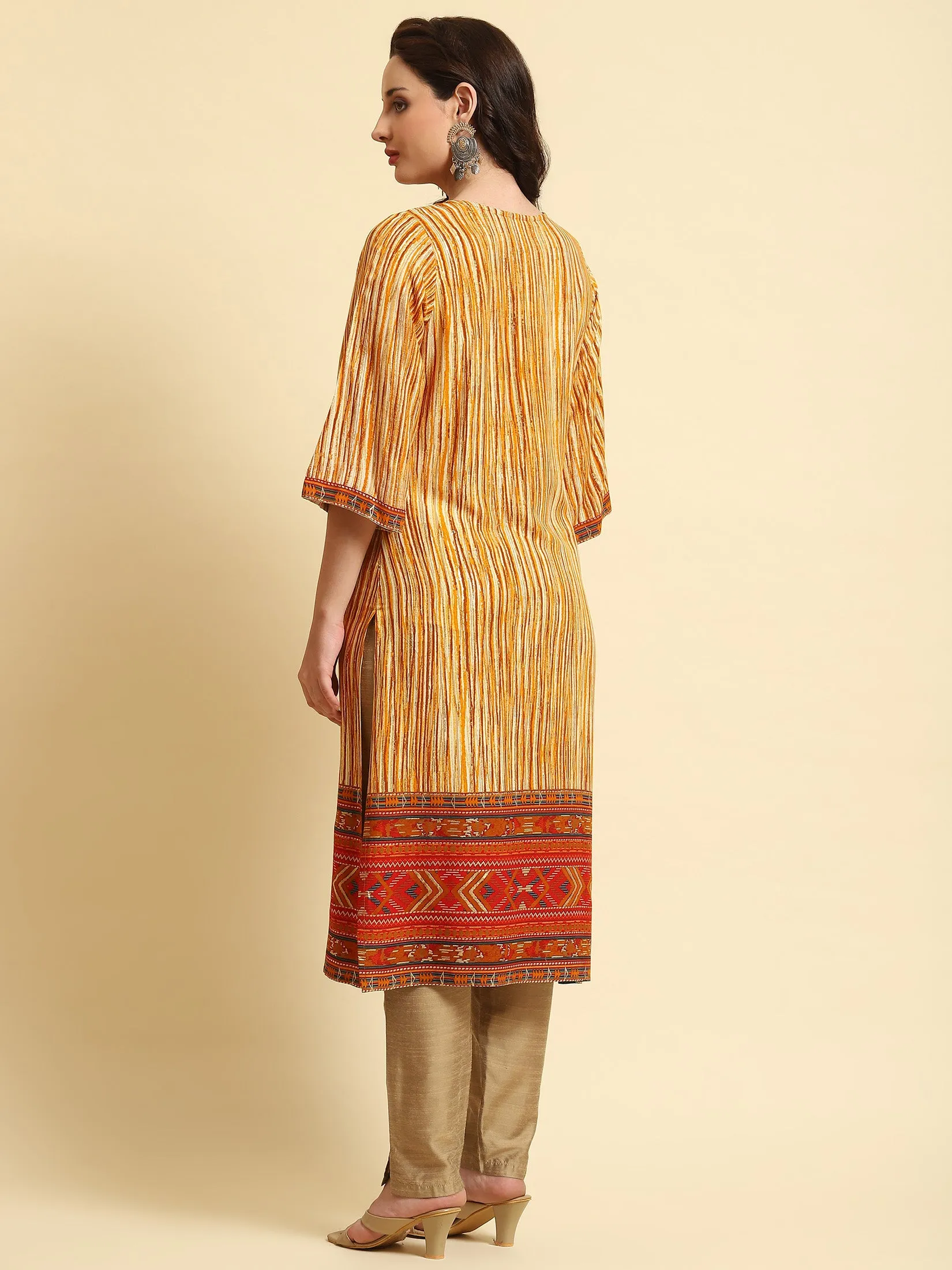 Women Yellow Stripe Printed Kurta