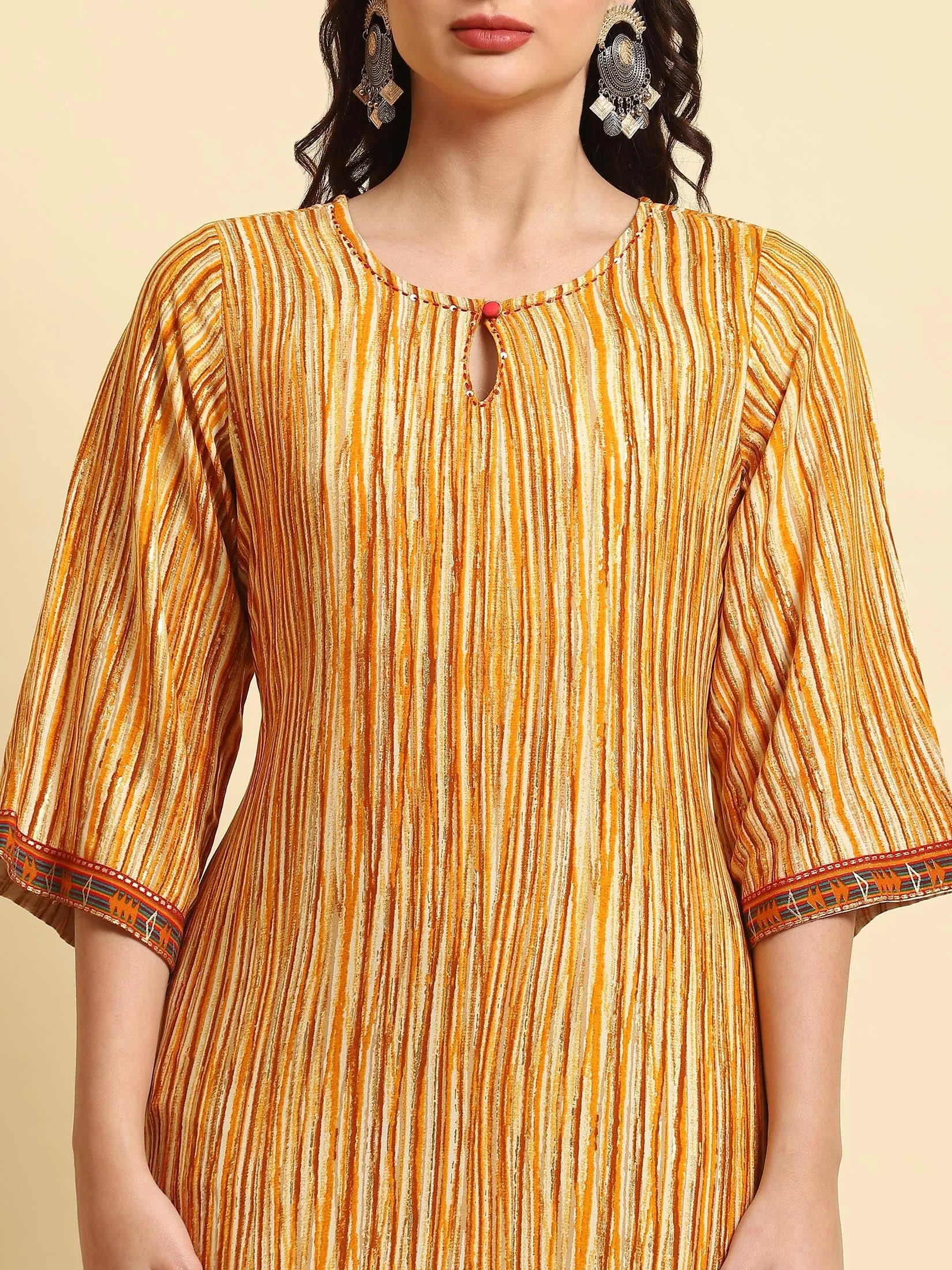 Women Yellow Stripe Printed Kurta